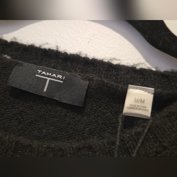 NWT T Tahari Womens Black Sweater with Embroidered Floral Sleeve Design Size M - Picture 9 of 12